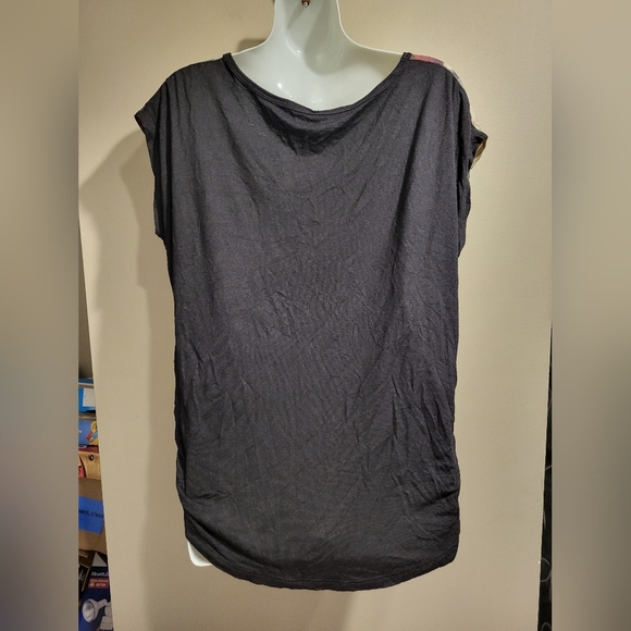 Floral Print Women's Tee, Size Small - Picture 2 of 4